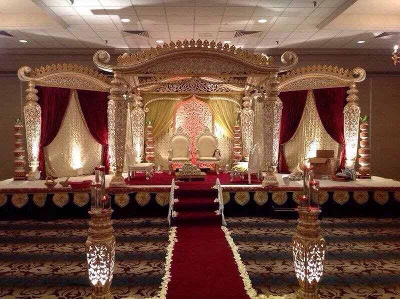 Classical Wedding Stage: Wood, Fiber, Traditional Designs