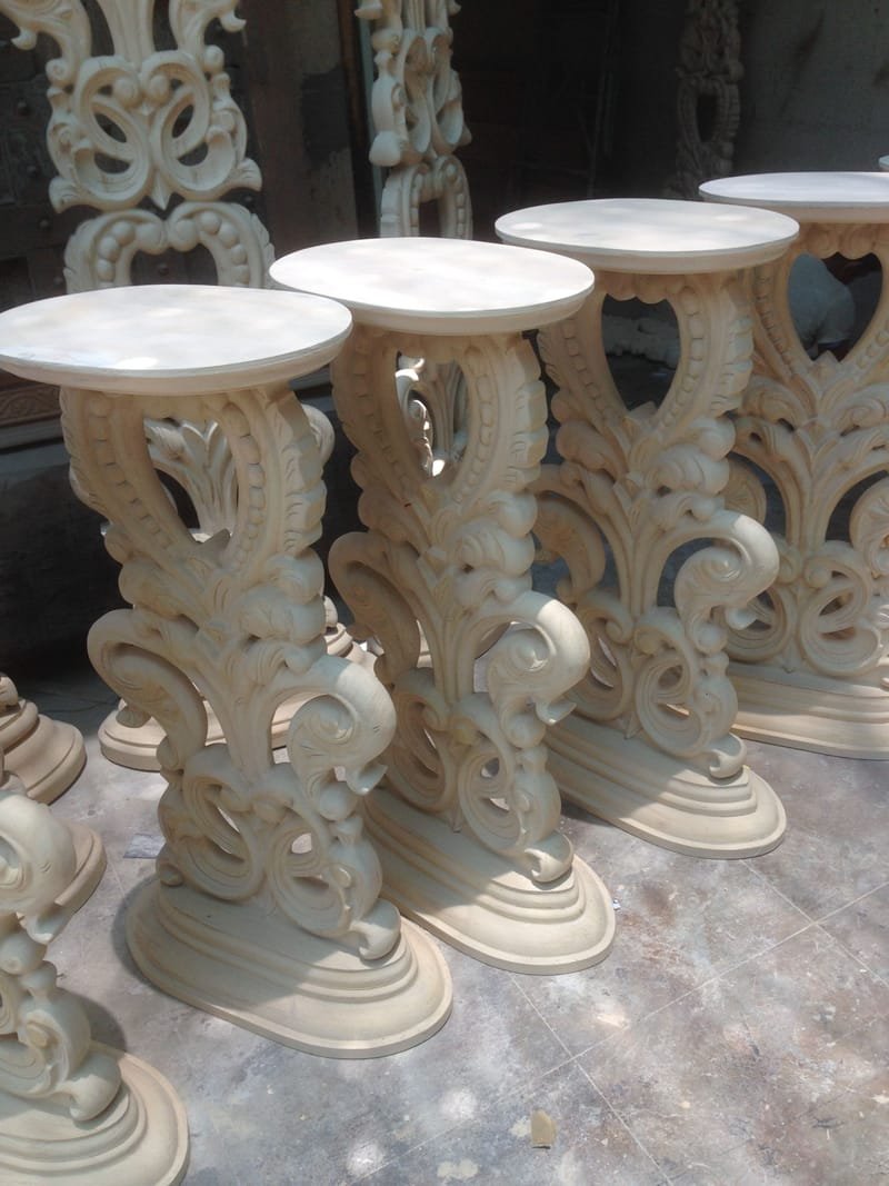 Walkway Pillars: Fiber, Premium Finishes
